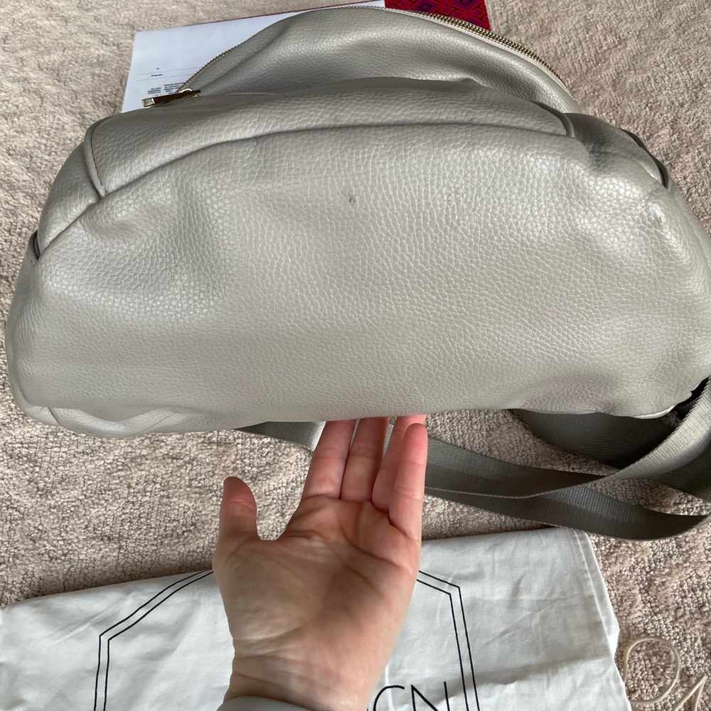 Fawn Design Diaper Bag - Picture 5 of 8